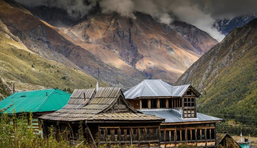 [TIL] Chitkul has the cleanest air in India. It is the last village on the Indo-Tibetan border in Himachal Pradesh. This place remains largely cut off during winter due to heavy snowfall.